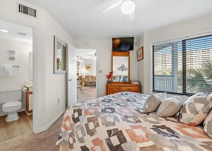 1237 Plantation-west